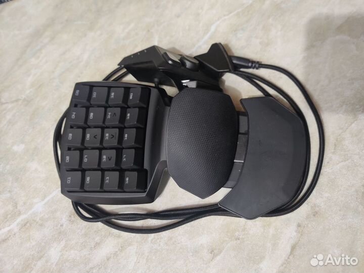 Игровой кейпад Razer Orbweaver