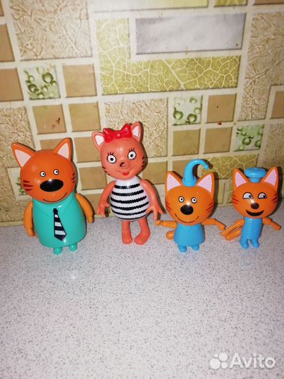 Игрушки котики