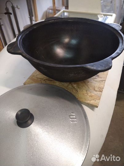 Казан чугунный 10 литров с крышкой