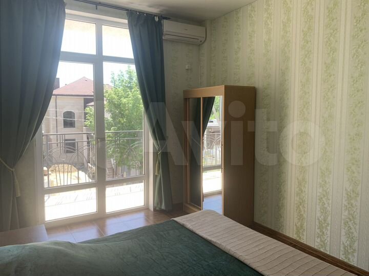 2-к. квартира, 57 м², 2/5 эт.