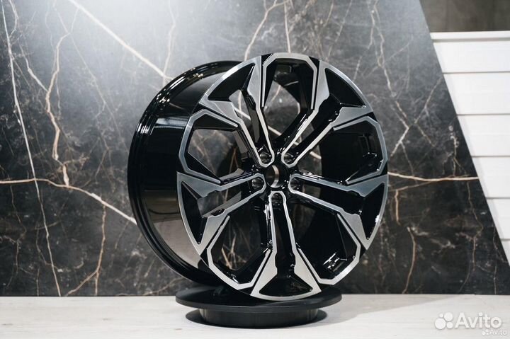 Кованные диски R22 Audi TT RS