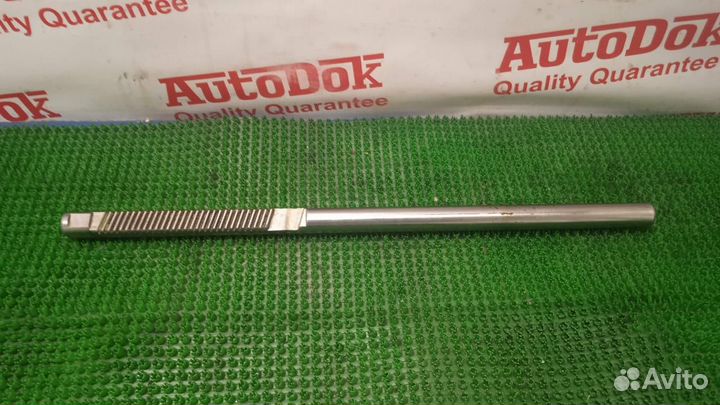 Вал рулевой рейки (LHD)