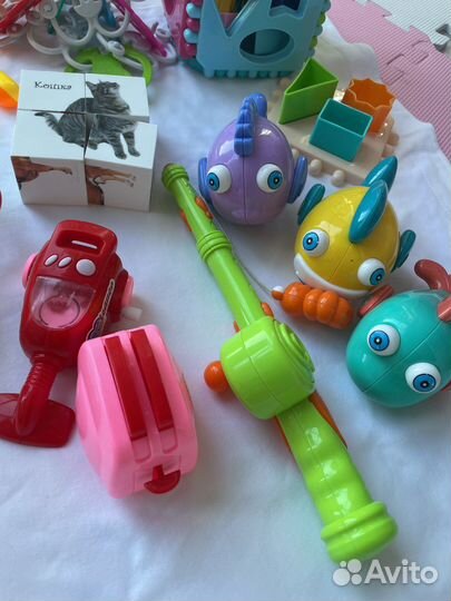 Игрушки для малышей пакетом погремушки