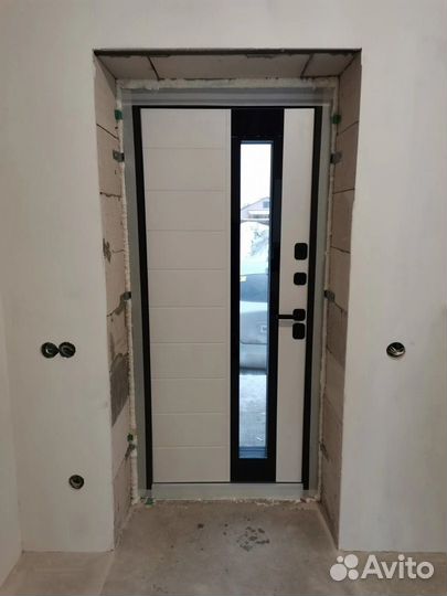 Дверь входная металлическая уличная