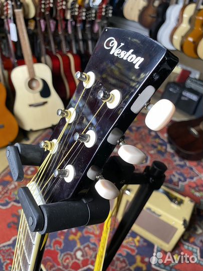 Акустическая гитара с чехлом Yamaha