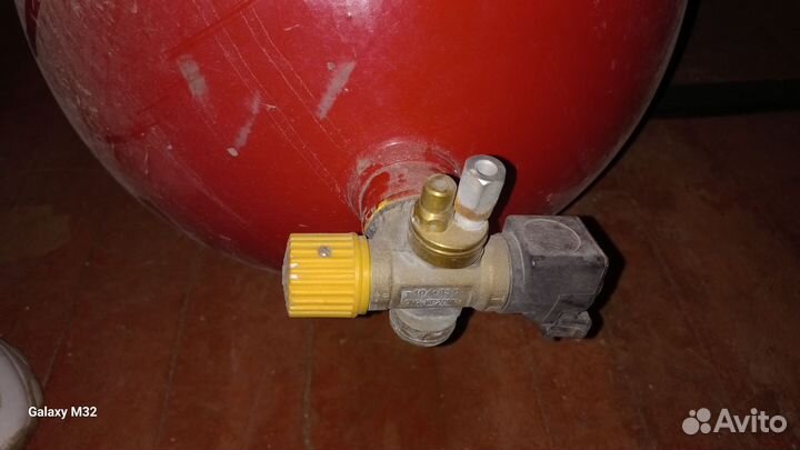 Метановый баллон 80 л. Пустой