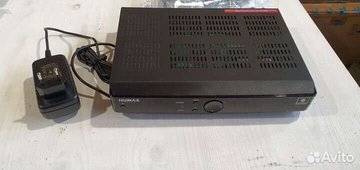Спутниковый тюнер Humax vhdr 3100 S