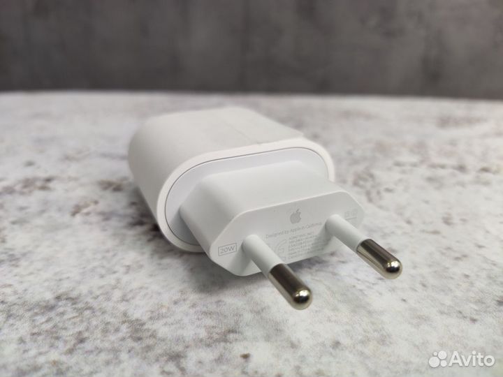 Адаптер питания Apple 20W USB-C Power Adapter Whit