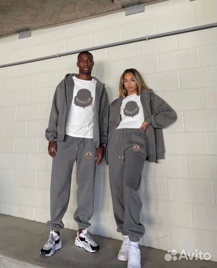 Спортивные костюмы парные