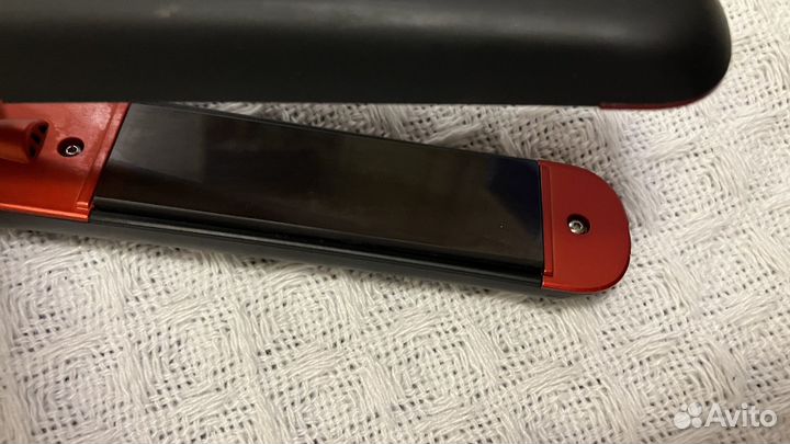 Выпрямитель для волос Redmond