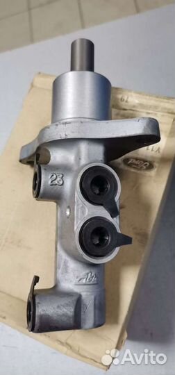 Главный тормозной цилиндр Ford Focus 2/C-Max