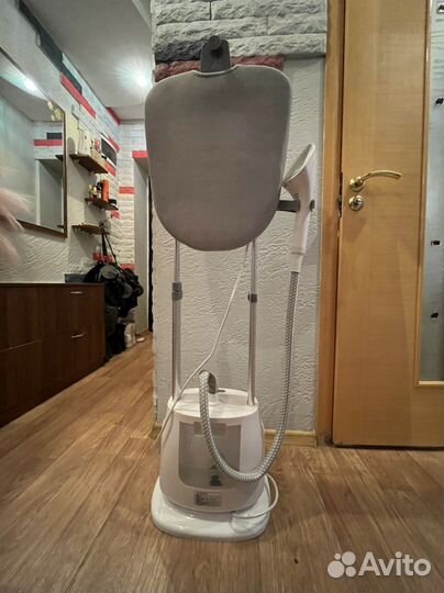 Отпариватель для одежды вертикальный