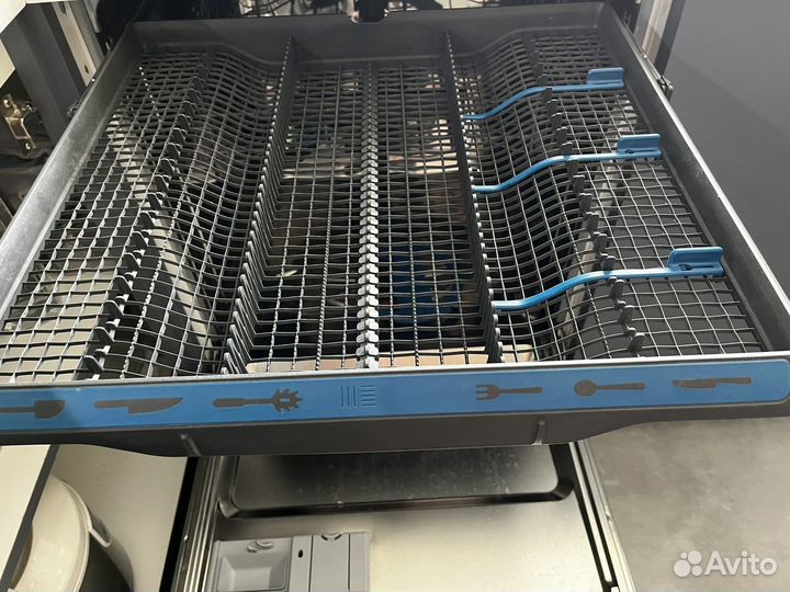 Electrolux emg 48200L