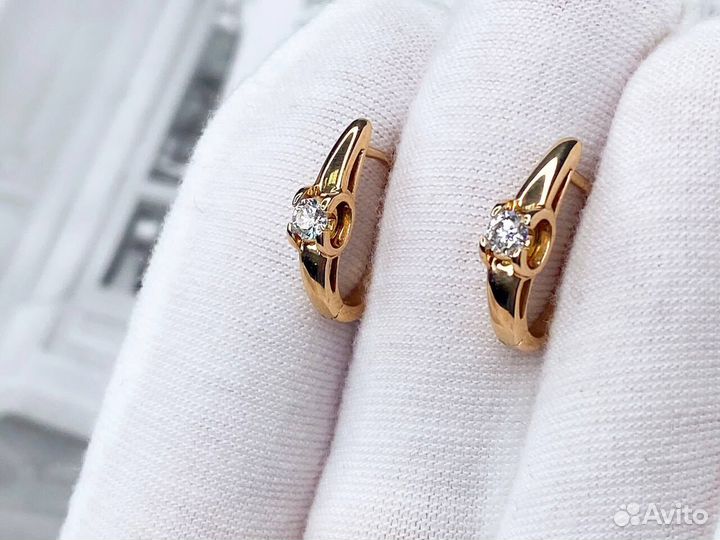 Золотые серьги с бриллиантами