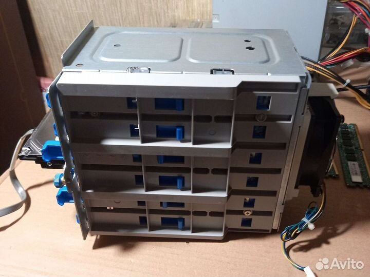 Корзина Intel на 6HDD с охлаждением