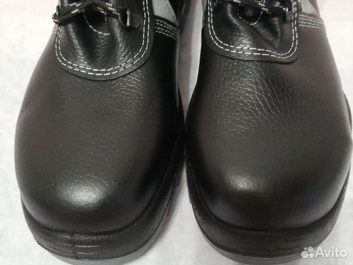 Неубиваемые Ботинки зима р43 новые