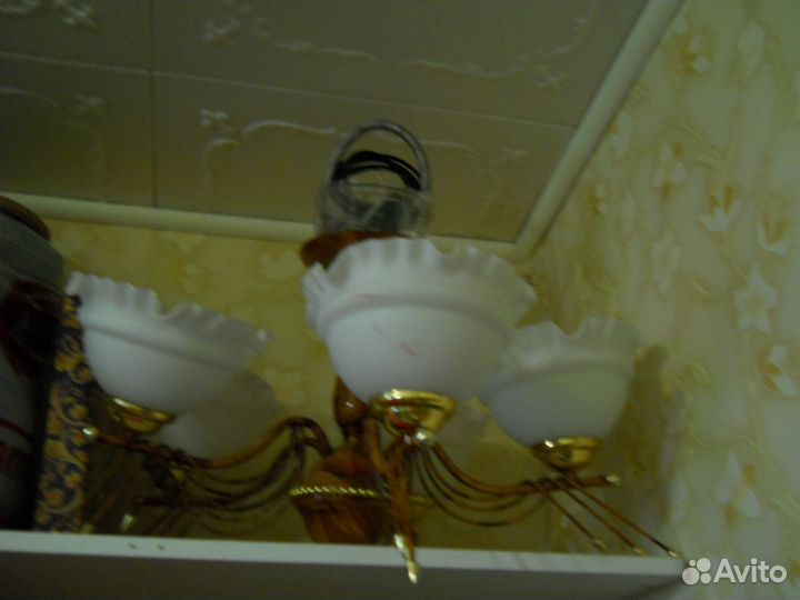 Люстры, плафоны, бра