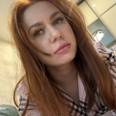 Мастер по наращиванию ресниц