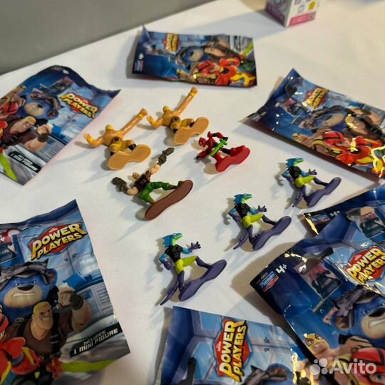 Фигурки Power players