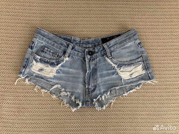 Шорты джинсовые