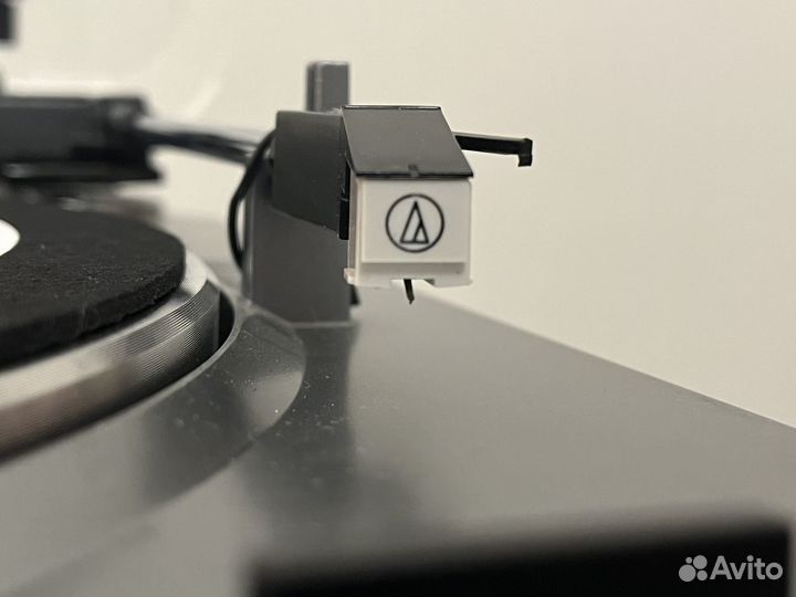 Виниловый проигрыватель Audio-Technica LP60 USB