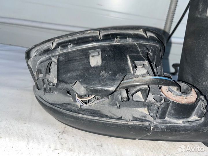 Зеркало правое Ford Focus 2008