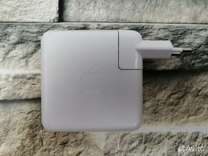 Power Adapter 61w + USB-C кабель 2m