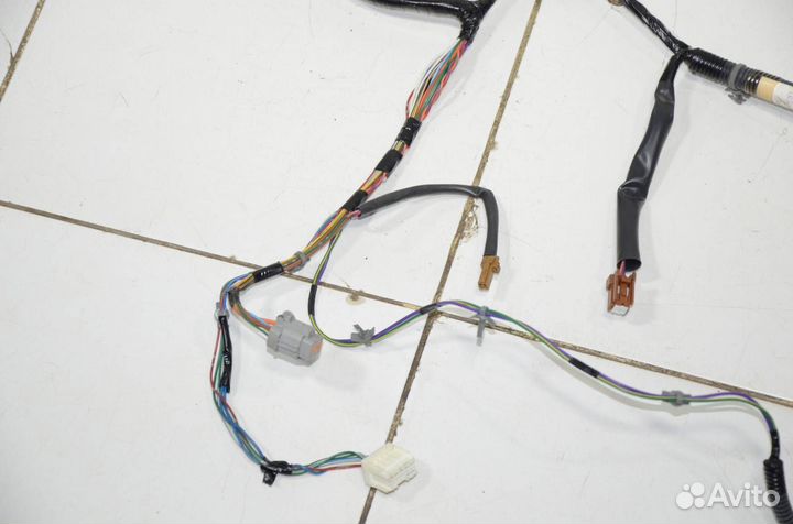 Проводка двери задняя правая Infiniti Qx56 JA60