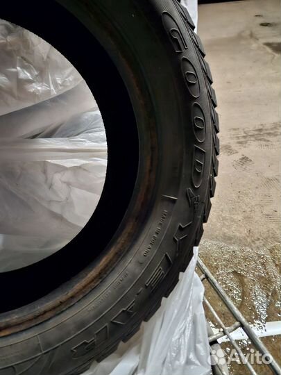 Goodyear UltraGrip Extreme 185/65 R15 88T