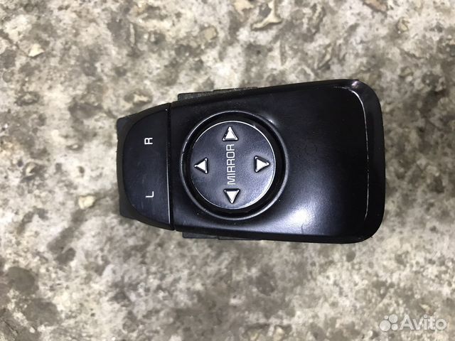 Блок управления зеркалами KIA Rio 4