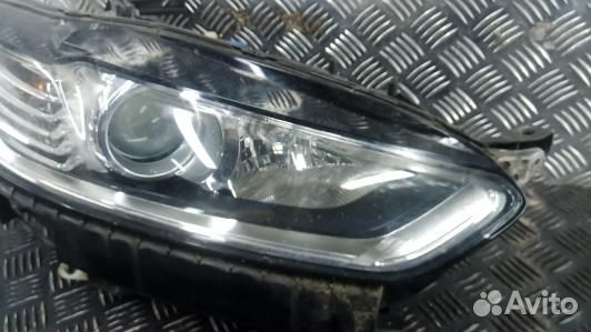 Фара правая ford mondeo 5 (YNP18MU01)