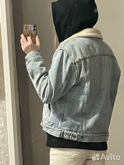 Куртка Levi's sherpa женская S