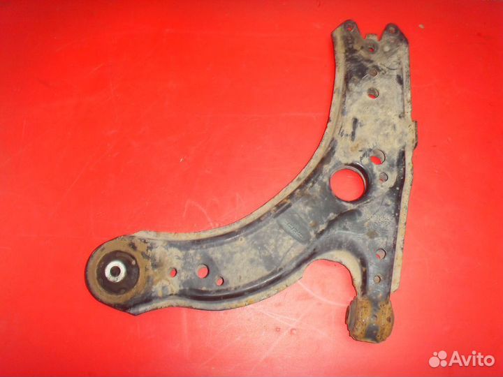 Рычаг передний 1J0407151C Skoda Octavia (A4) (1U2)