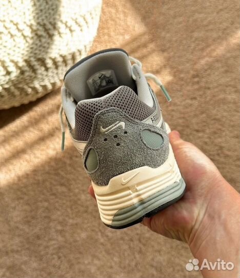 Кроссовки nike p6000