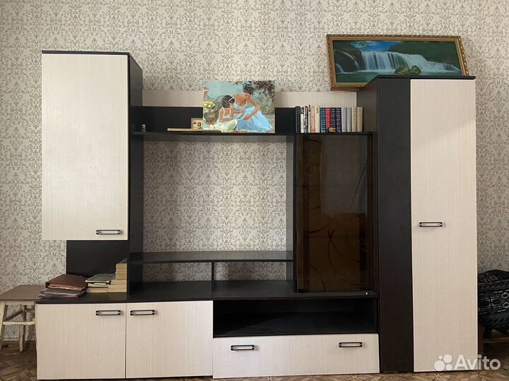 Стенка в гостиную