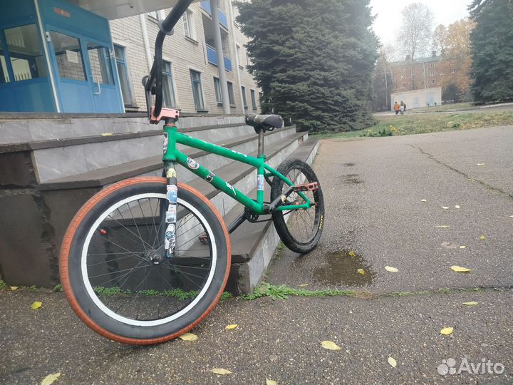 Трюковой велосипед bmx