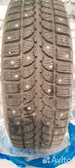 Accelera Iota 35 R14