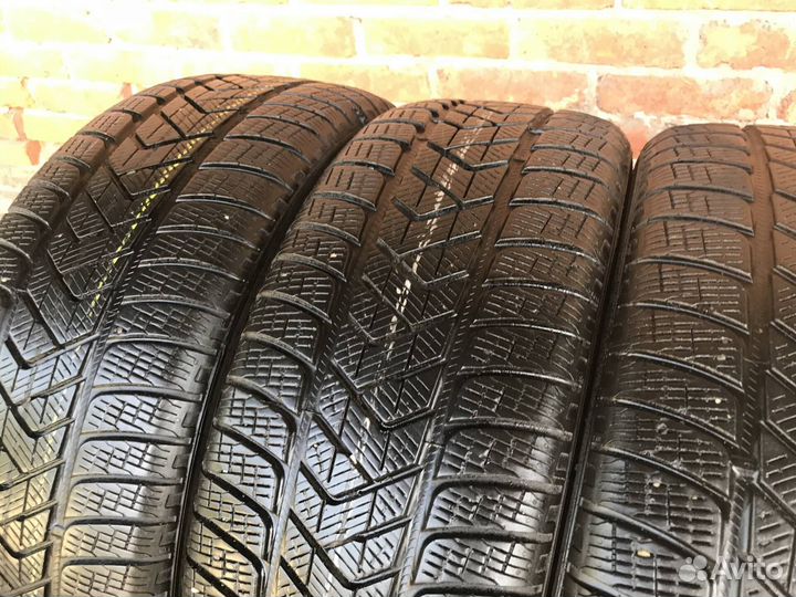 Pirelli Scorpion Winter 255/55 R18