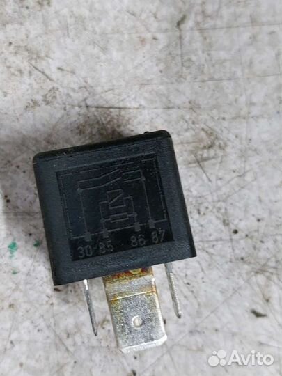 Реле 213 audi a8 d2 ауди а8 д2