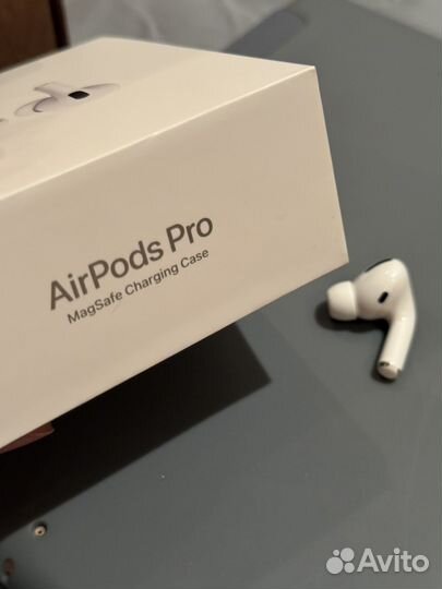 Наушники airpods pro