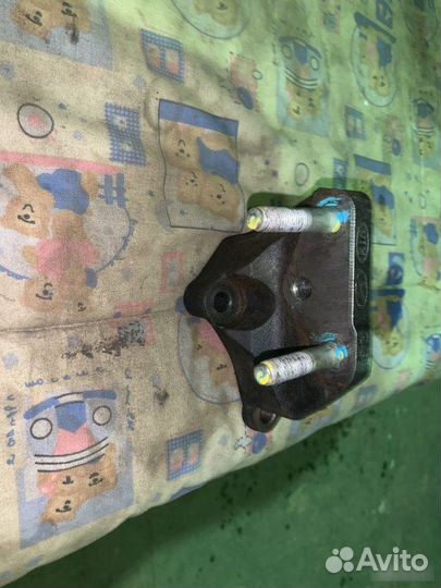 Кронштейн двс правый Kia Rio QL 2011-2015