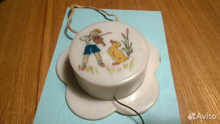 Старинные игрушки