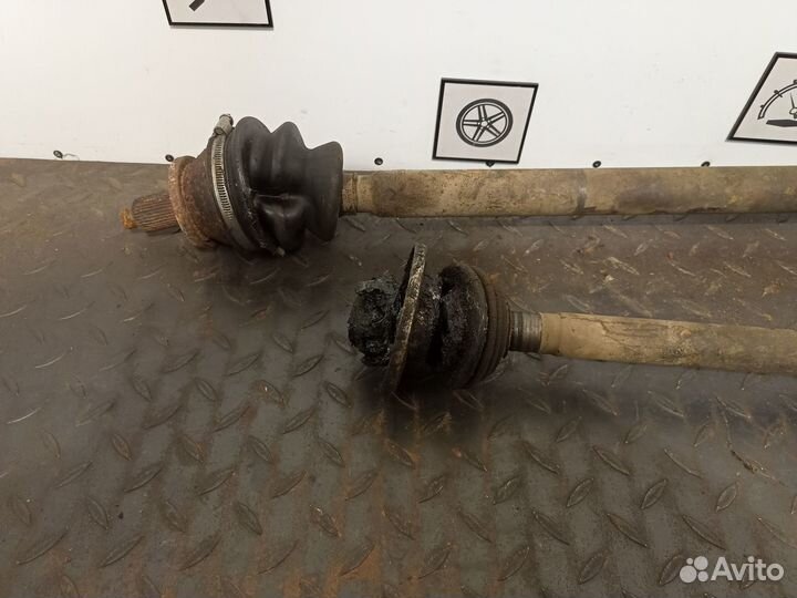 Полуось передняя для Skoda Fabia