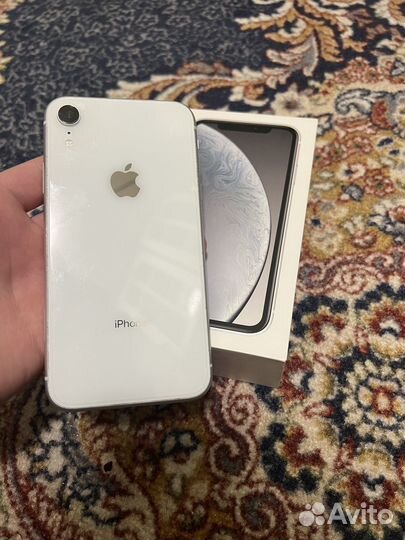 iPhone Xr, 64 ГБ