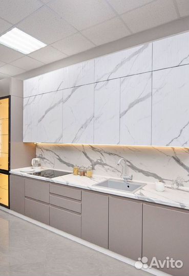 Кухня. Кухонный гарнитур новый