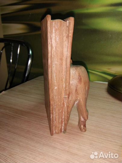 Статуэтка носорог