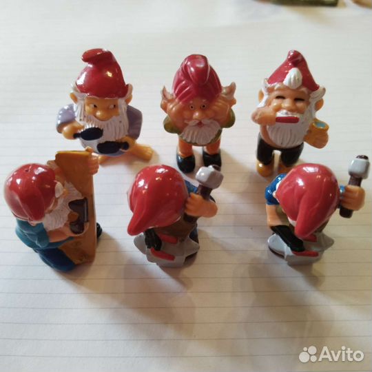 Разные игрушки из серий 90г. Серия пингвинов