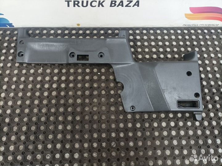 85626305016 Накладка обшивки двери левой Man L2000