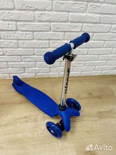 Самокат детский трехколесный