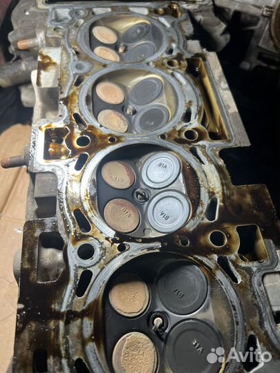 Продаю блок 4b10 с поршневой и коленом